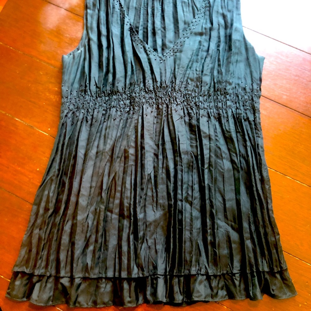 Sleeveless blouse
